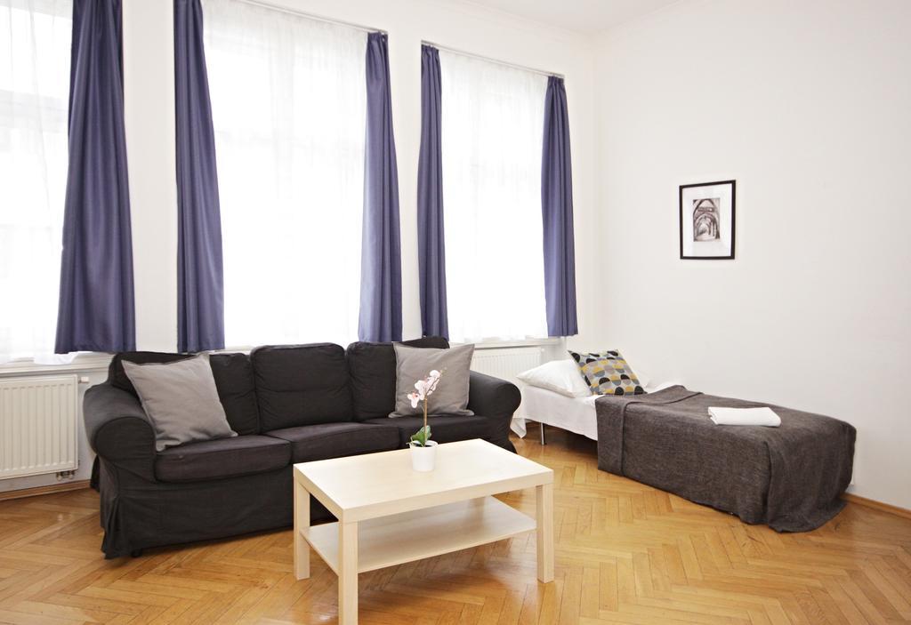 Prague Central Residence Стая снимка
